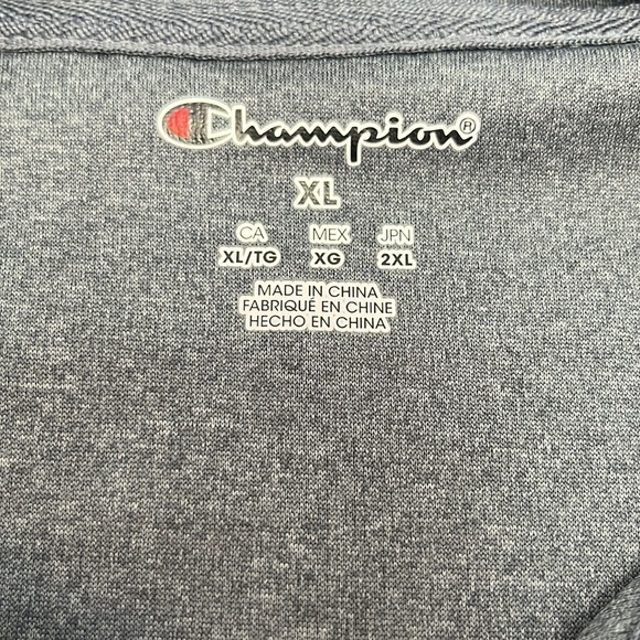 Champion Utah quarter zip pullover. Performance fabric. Reflective logo. X Large - Picture 6 of 6